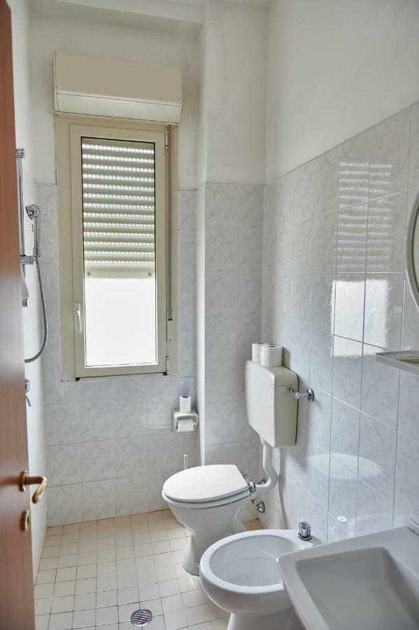 Hotel Caesar Bed And Breakfast Milano Marittima Exteriér fotografie