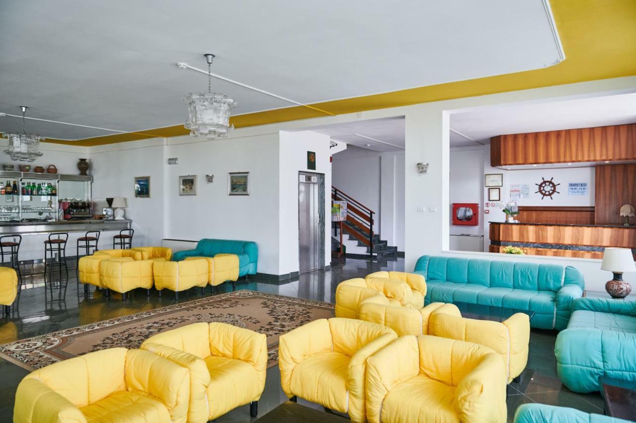Hotel Caesar Bed And Breakfast Milano Marittima Exteriér fotografie