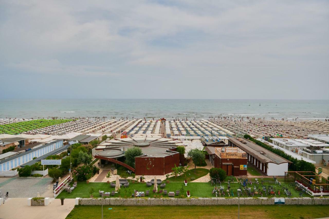 Hotel Caesar Bed And Breakfast Milano Marittima Exteriér fotografie